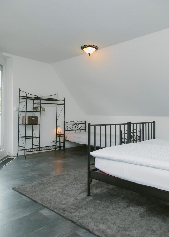 Gaestehaus Vigliarolo Gewerblich Jedes Zimmer Eigenes Bad Gemeinschaftskueche Elmshorn Exterior foto