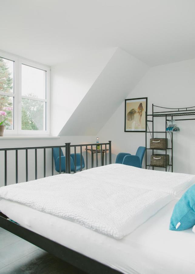 Gaestehaus Vigliarolo Gewerblich Jedes Zimmer Eigenes Bad Gemeinschaftskueche Elmshorn Exterior foto