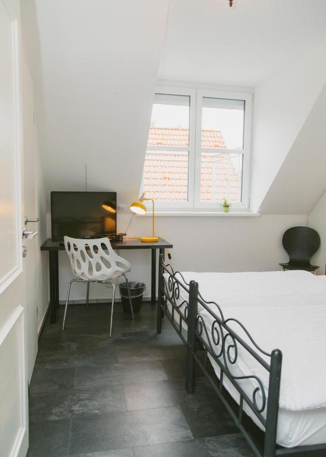 Gaestehaus Vigliarolo Gewerblich Jedes Zimmer Eigenes Bad Gemeinschaftskueche Elmshorn Exterior foto