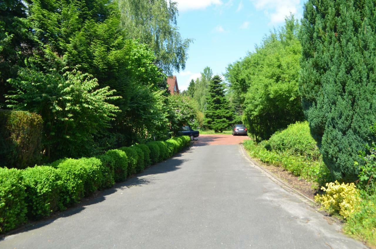 Gaestehaus Vigliarolo Gewerblich Jedes Zimmer Eigenes Bad Gemeinschaftskueche Elmshorn Exterior foto